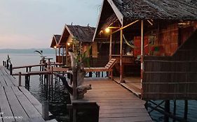 Mawar Homestay